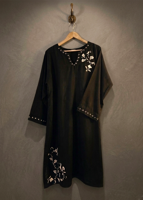 Aamna’s Cherry Blossom Kurta